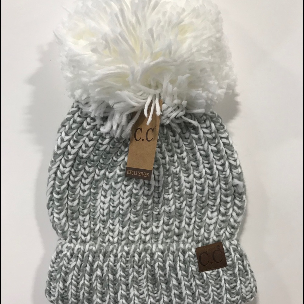 🔥1 leftCC Pom style beanie - Picture 4 of 8